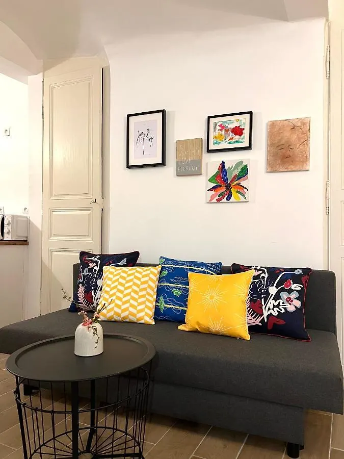 Appartement Tabi Appart ,Modern Chic Vs Free Parking,Wifi,Draps Thiers France