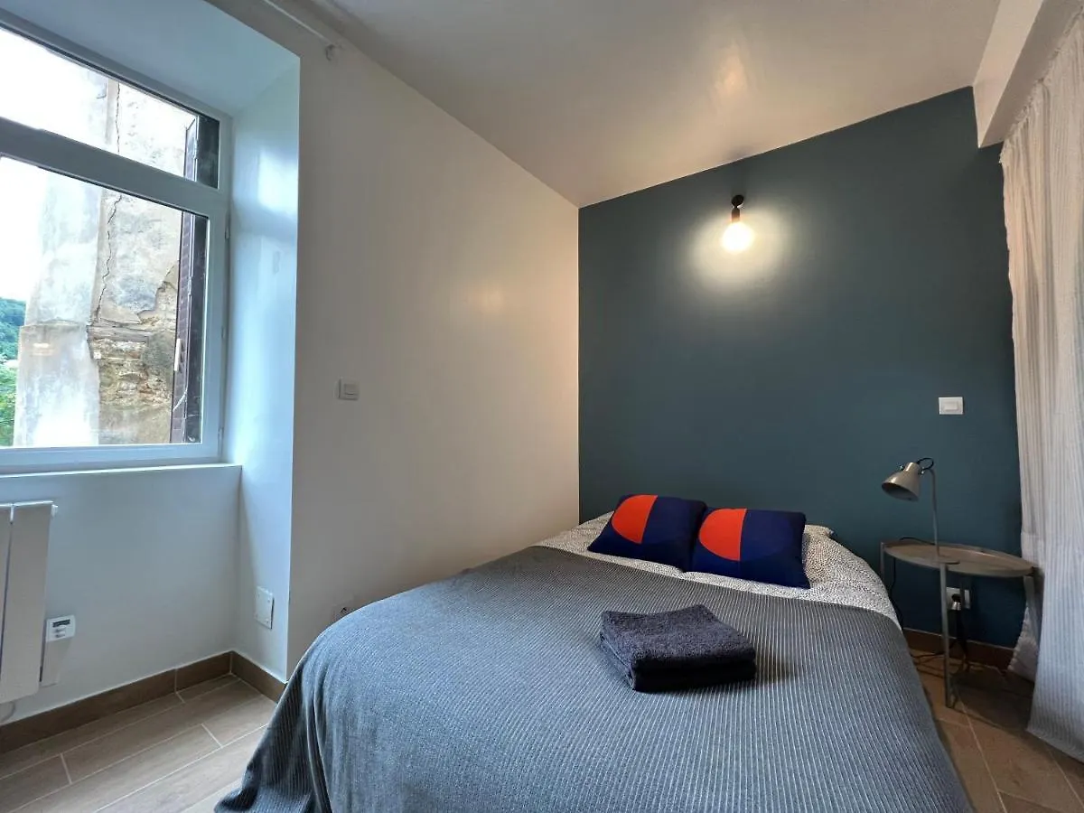 Tabi Appart ,Modern Chic Vs Free Parking,Wifi,Draps Thiers Appartement